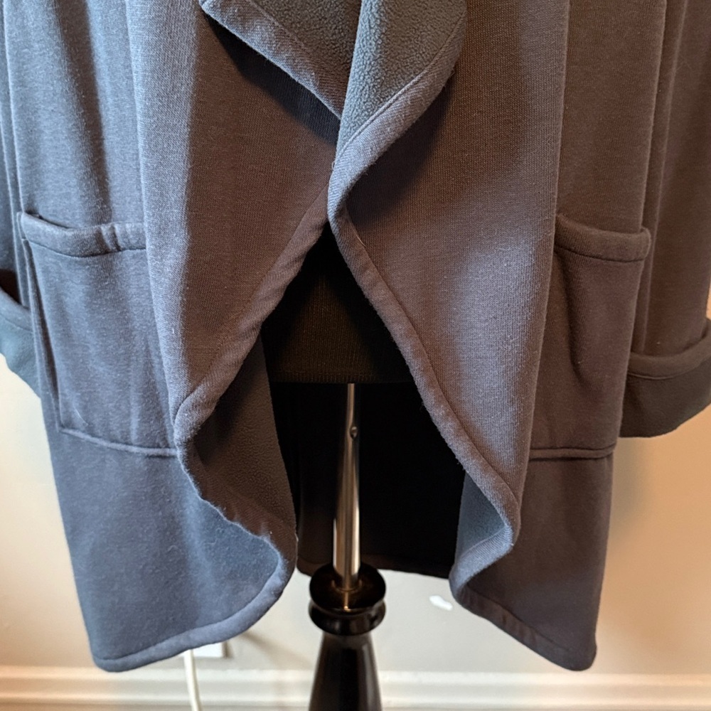 Jockey Women’s Dark Gray Fleece Lined Wrap Open Front Jacket Sz XL - Picture 3 of 8